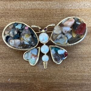 BUTTERFLY Brooch Capri Gem Stones Pearl Pin - Vintage/Rare